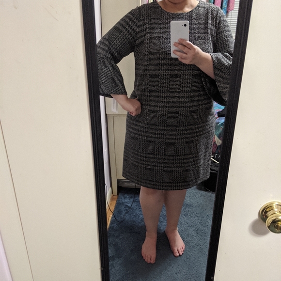 Calvin Klein Plus Size Plaid Bell-Sleeve Dress - Picture 10 of 13